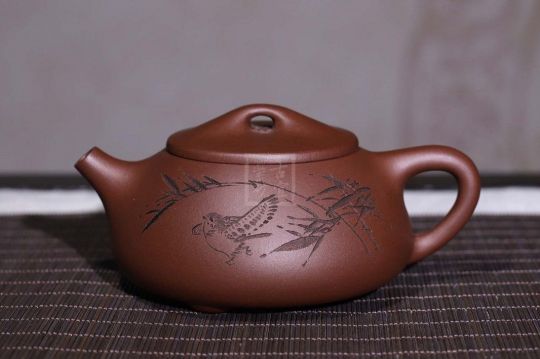 《石瓢》宜興紫砂壺助理工藝美術(shù)師手工茶壺茶具底槽青石瓢