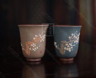 《梅花對(duì)杯》